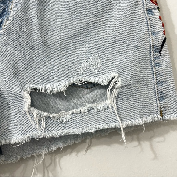 Topshop 4 High Waisted Floral Embroidered Frayed Hem Grunge Y2K Boho Mom Shorts - Picture 3 of 11